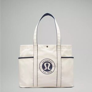 lululemon Daily Multi-Pocket Canvas Tote Bag 20L - NWT!